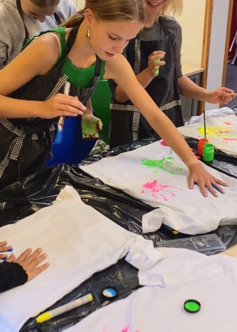 Neon-workshop - bli´ klar til festen - Klik for at tilmelde dig