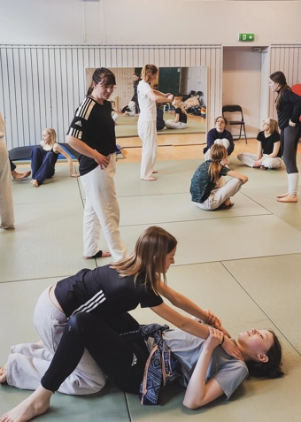 Selvforsvar - for piger og drenge i Værløse - Klik for at tilmelde dig