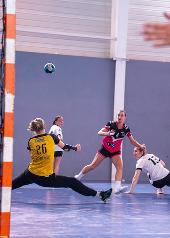 Bliv håndbolddommer - og tjen penge på din sport - Klik for at tilmelde dig